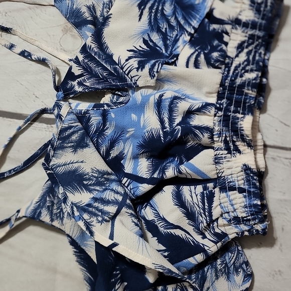 FASHION Nova crop top blouse strap sleeveless - Picture 6 of 6